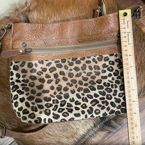 Myra Bag‎ Dynamic Leopard Print Cowhide Leather Bag Crossbody Purse - Picture 5 of 5